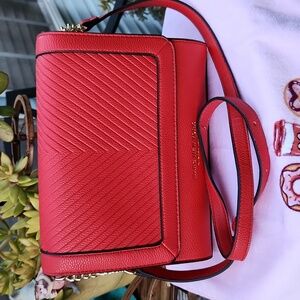 Marc New York Andrew Marc Red Leather Crossbody EUC